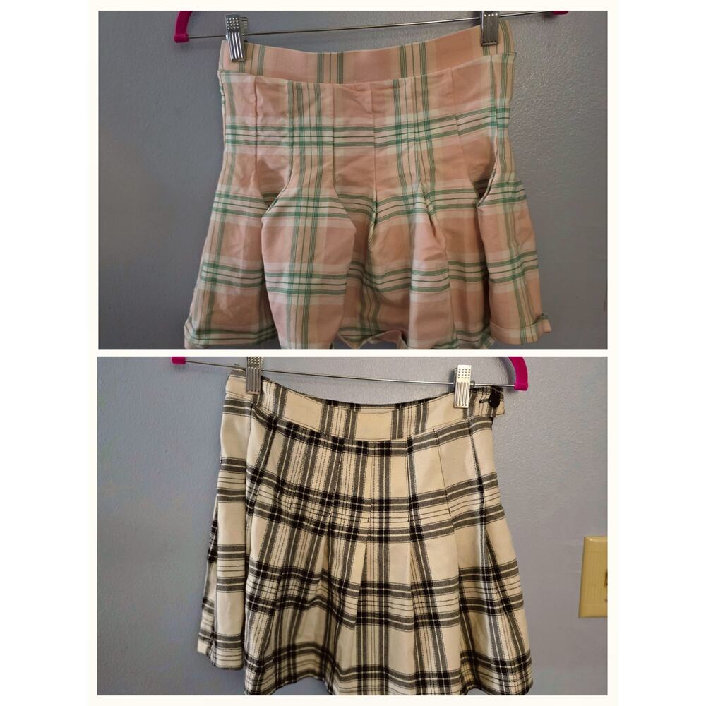 Y2K Set of 2 pleated mini skirts. Plaid design.